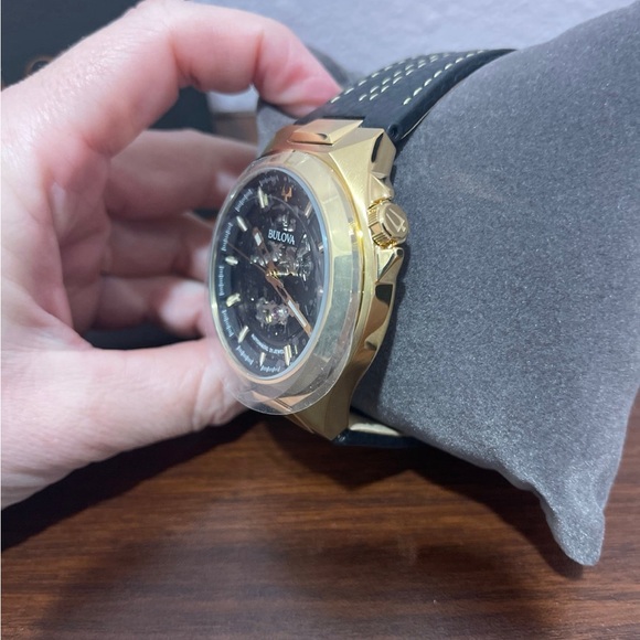 New BULOVA MEN'S MAQUINA AUTOMATIC BLACK LEATHER STRAP WATCH - Picture 6 of 9